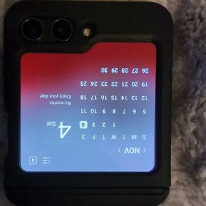 Samsung Galaxy Z Flip 5 256gb UNLOCKED.